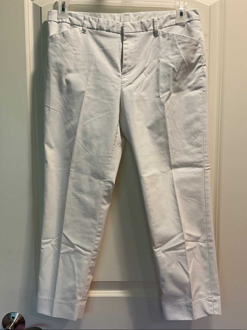Uniqlo Women’s White Straight Leg Pants